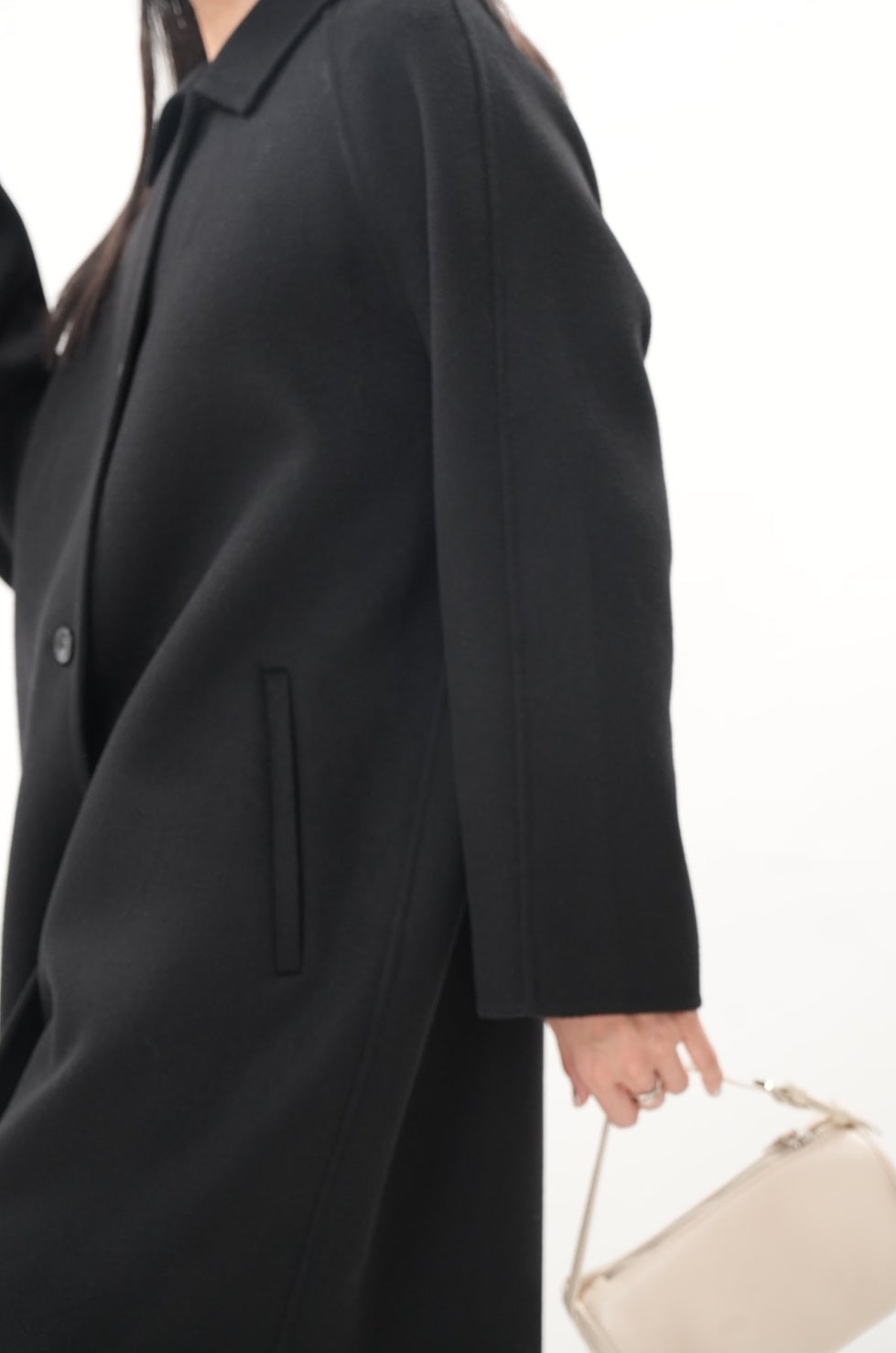 ウール100% クラシックミドルコート(Black)