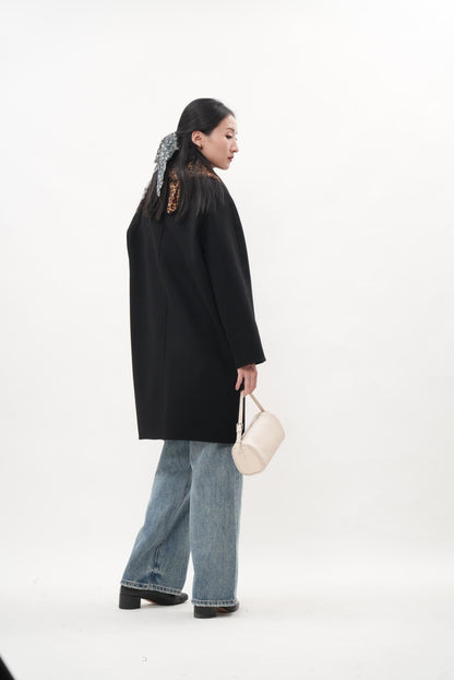 ウール100％ クラシックミドルコート（Black）