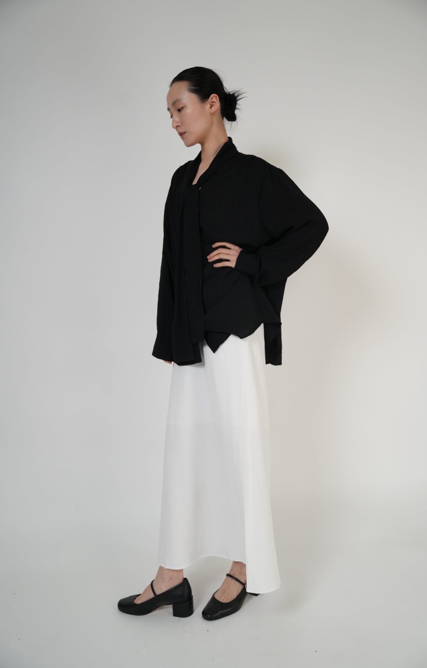 Scarf-Tie V-Neck Blouse / 2color