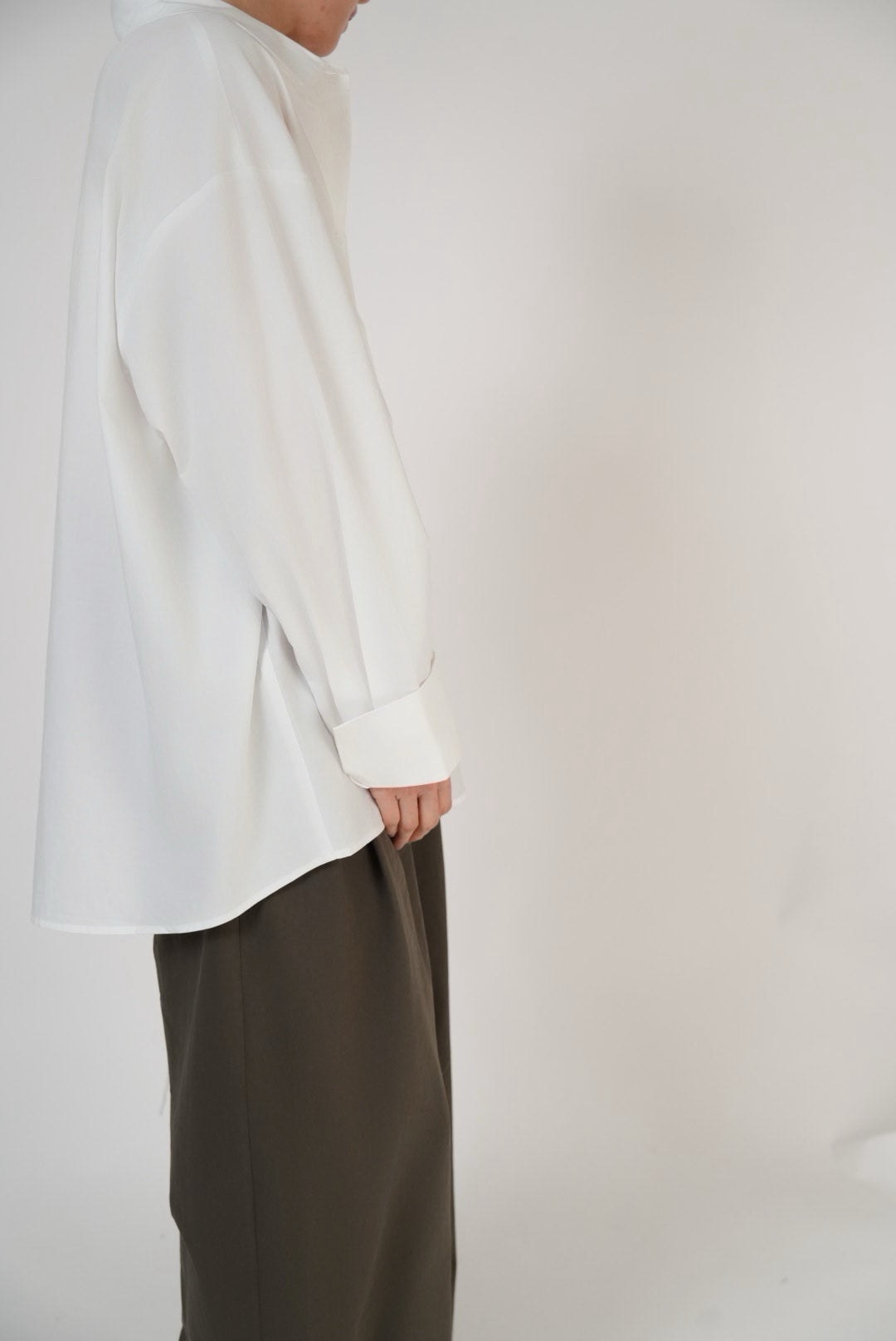 Cotton Relaxed Pants / Ivory, Olive