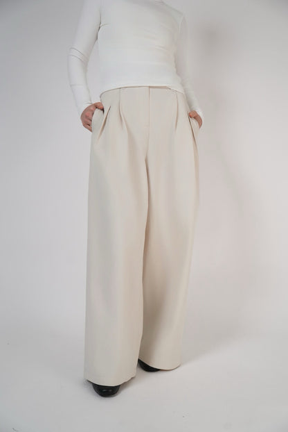 Cotton Relaxed Pants / Ivory, Olive