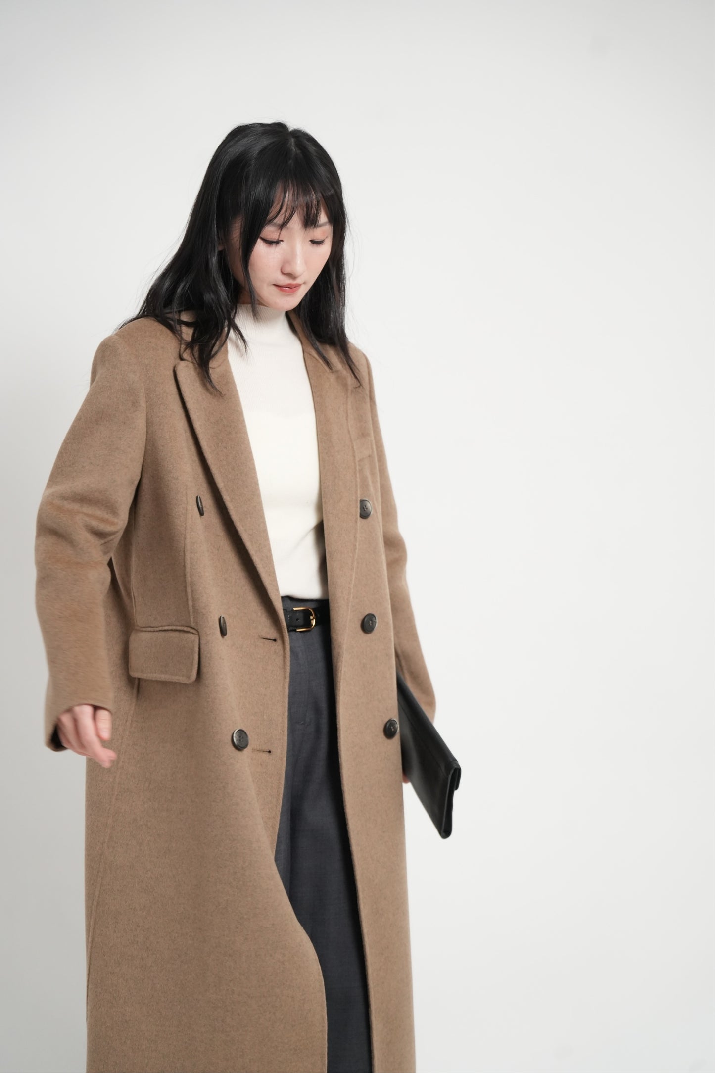 ウール100%レディースチェスターロングコート