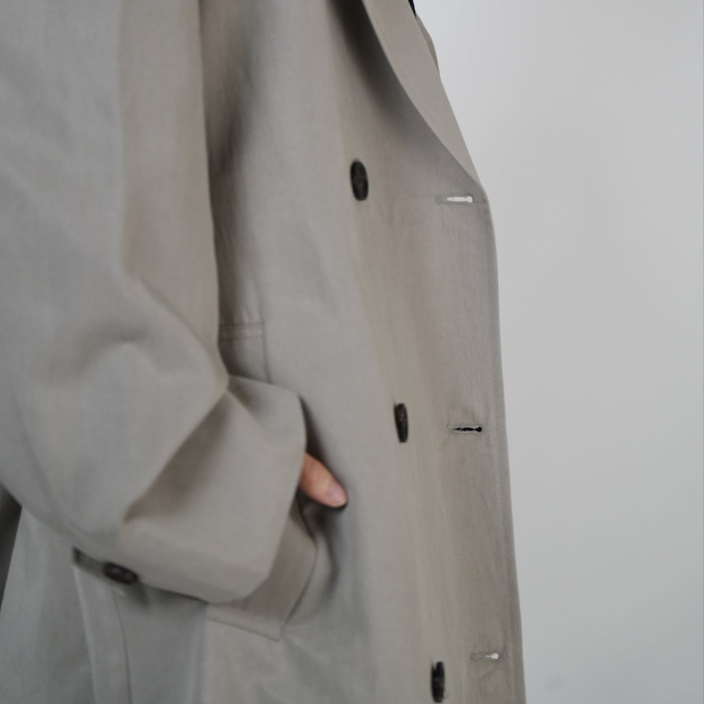 Lightweight Flow Trench Coat / Grey